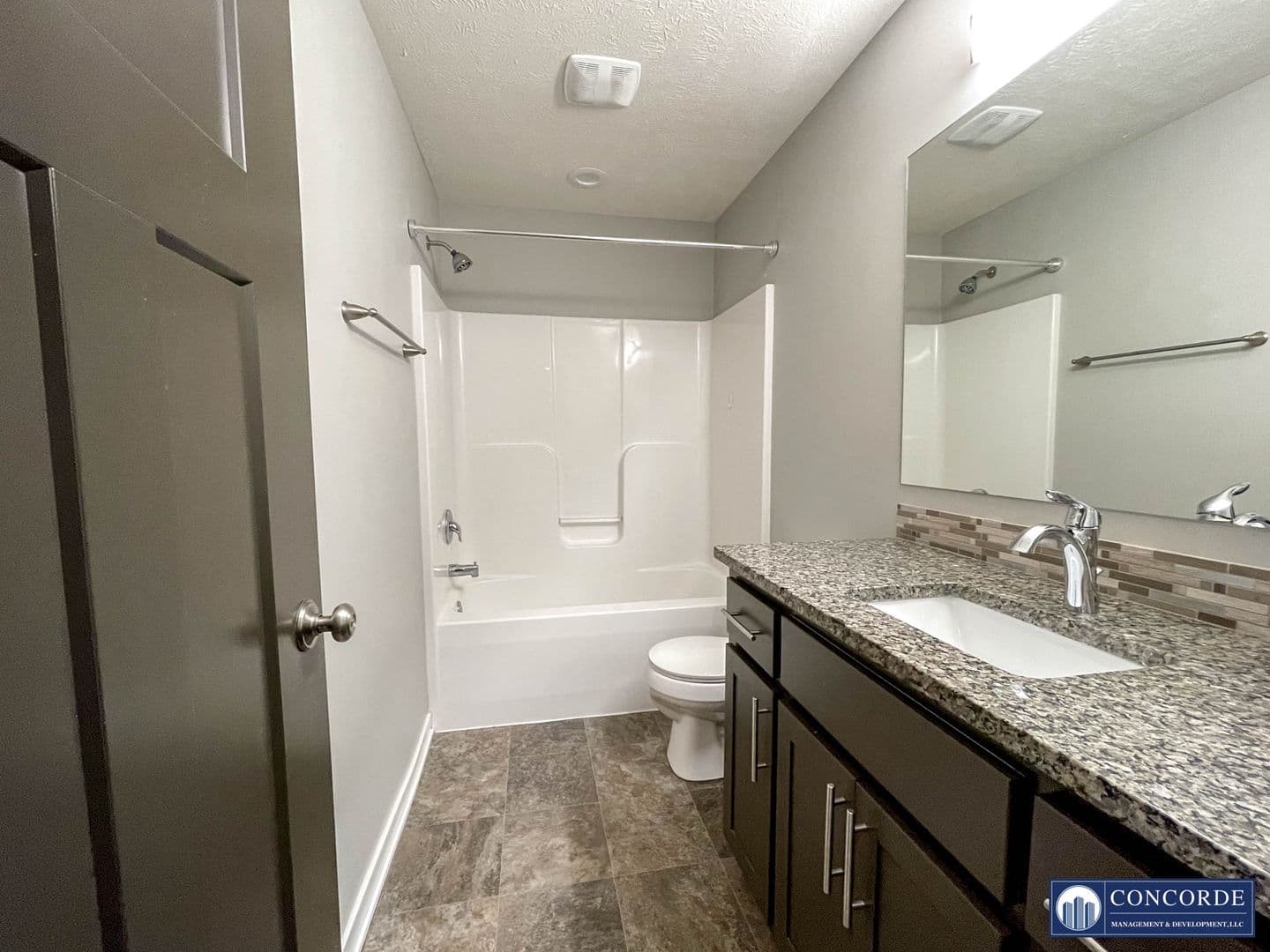 Lincoln Apartment: Yankee Woods Drive/S 78th St/Hacienda Drive