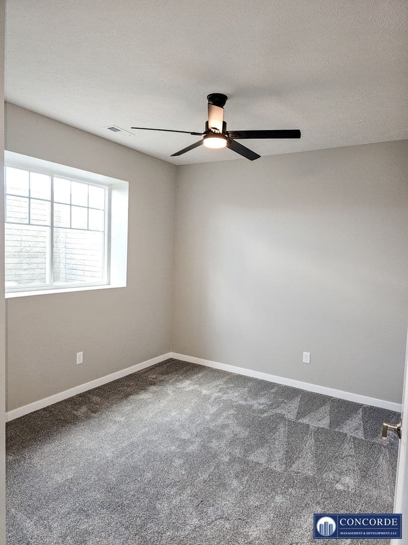 Lincoln Apartment: 9427 Duckhorn Dr