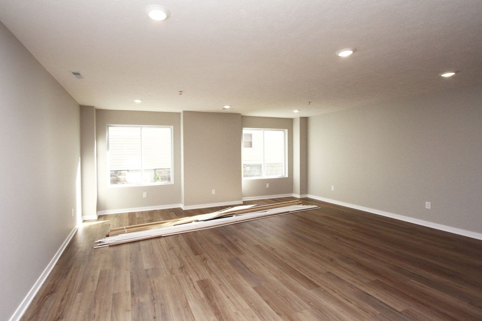 Lincoln Apartment: 1515 F Street