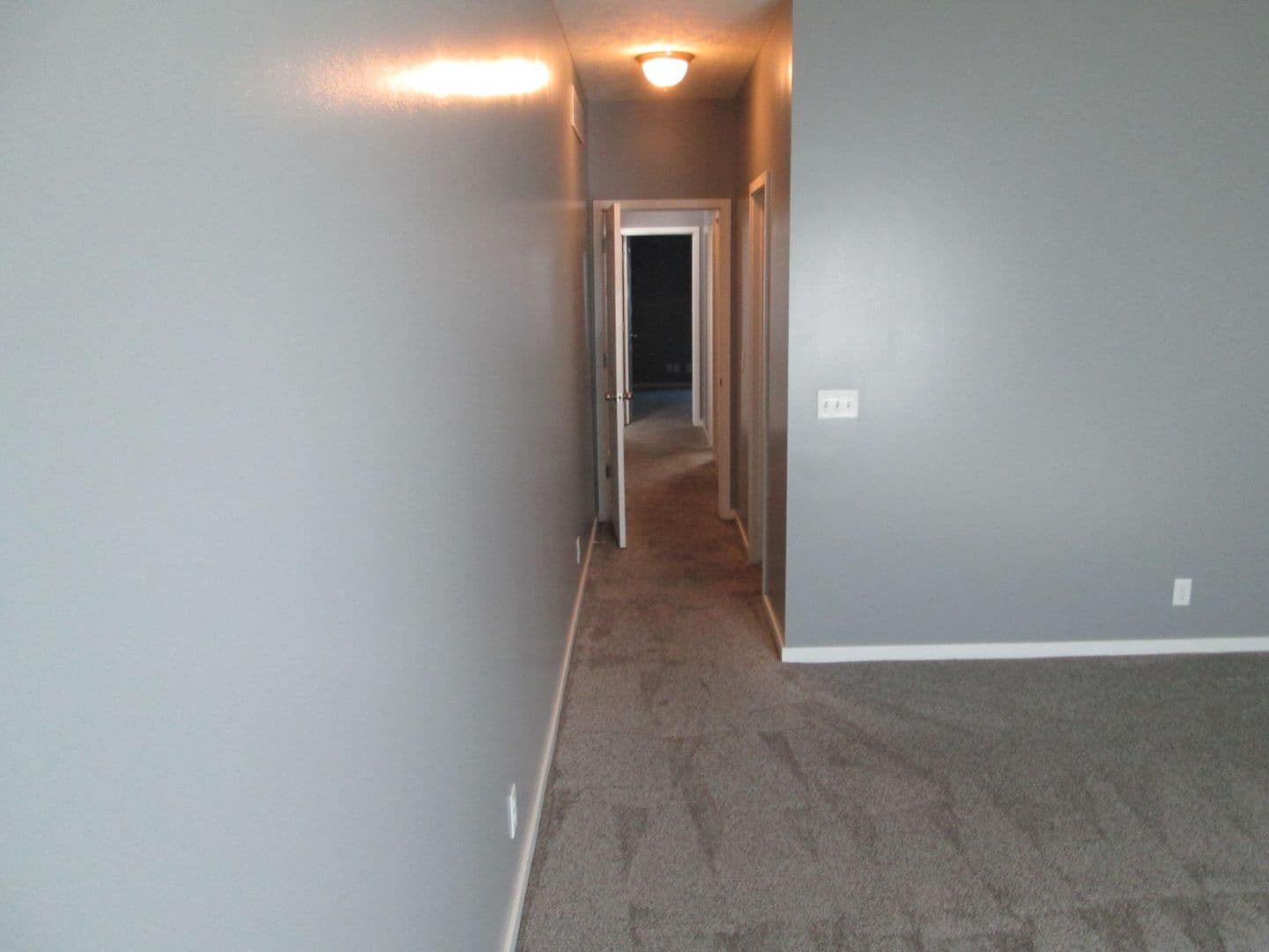 Lincoln Apartment: 6945