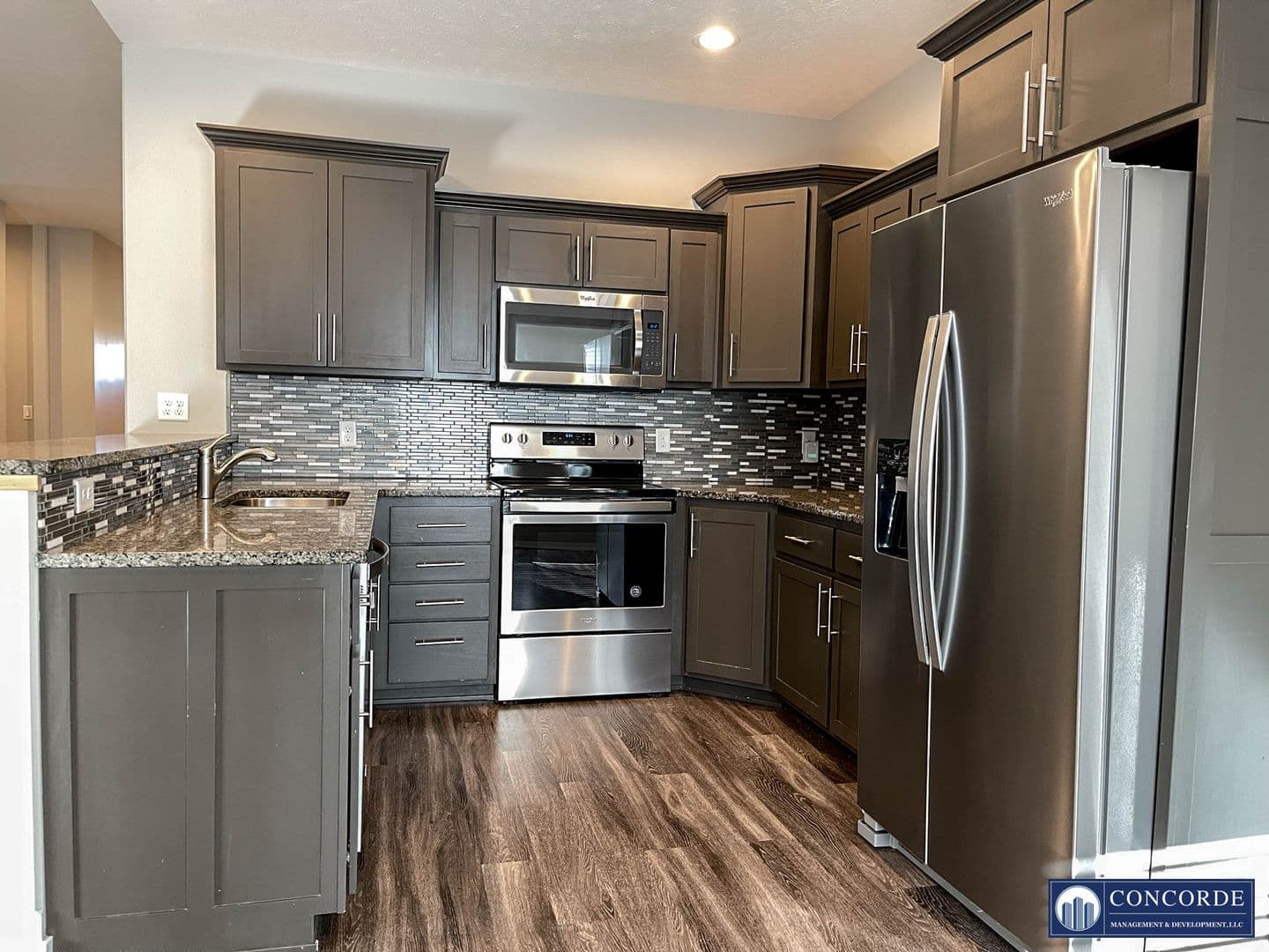 Lincoln Apartment: Yankee Woods Drive/S 78th St/Hacienda Drive