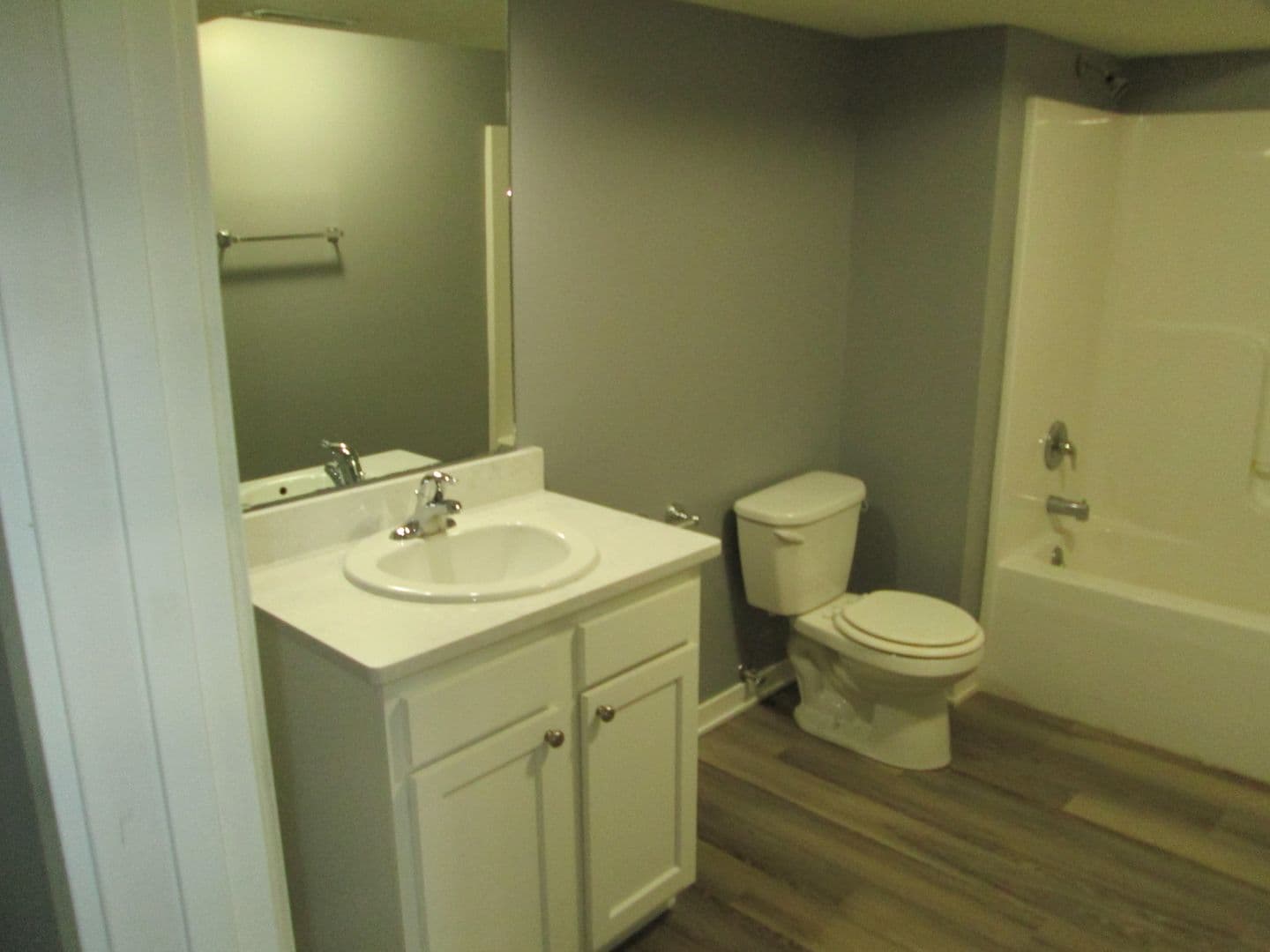 Lincoln Apartment: 6945