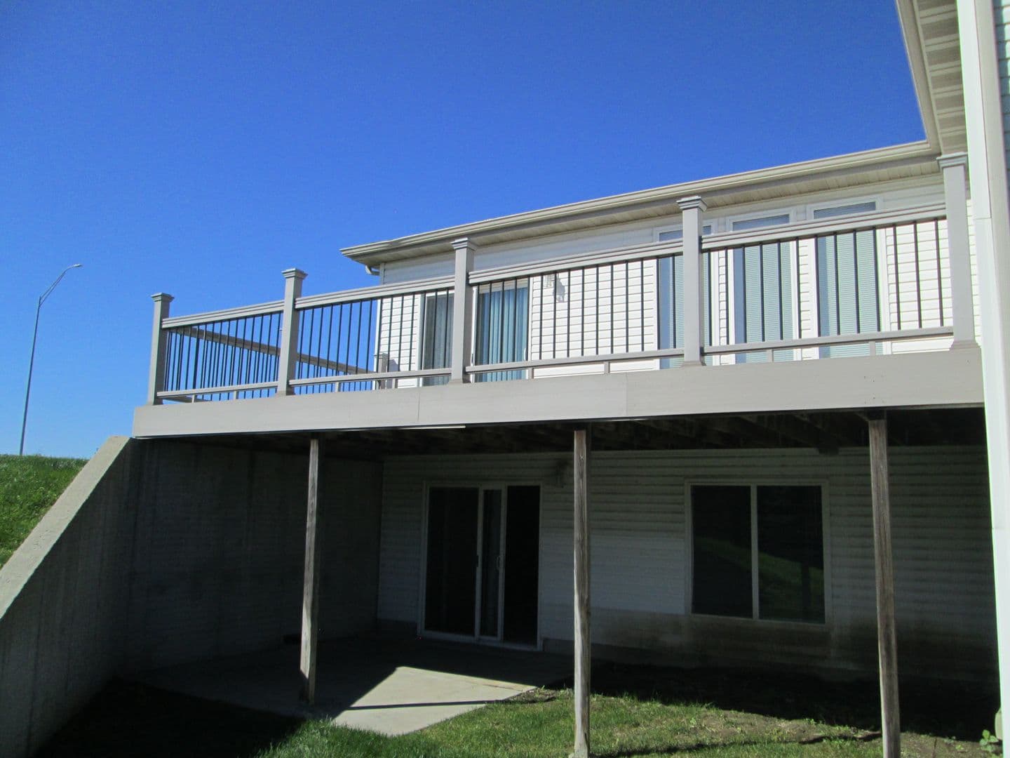 Lincoln Apartment: 6945