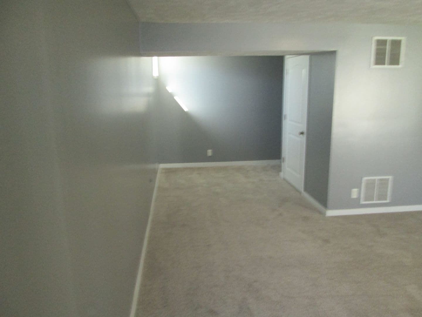 Lincoln Apartment: 6945