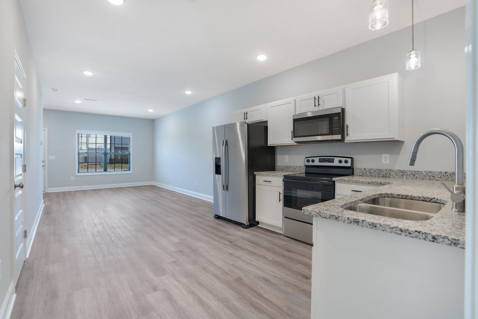 Clarksville Apartment: 2500 Tiny Town Rd