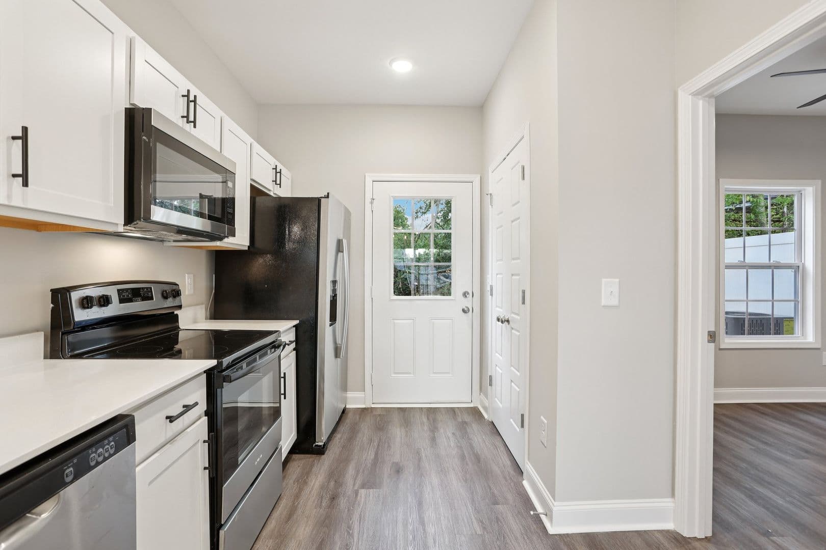 Clarksville Townhome: 860 Needmore Rd