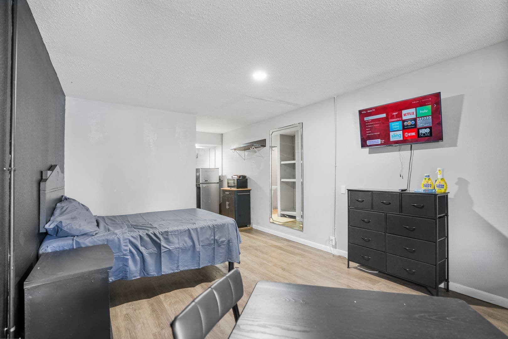 Clarksville Apartment: 905 Providence Blvd
