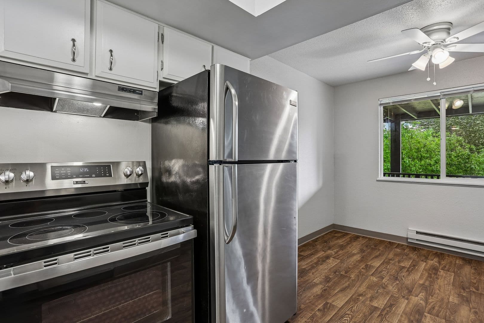 Enumclaw Apartment: 219 Semanski Street South