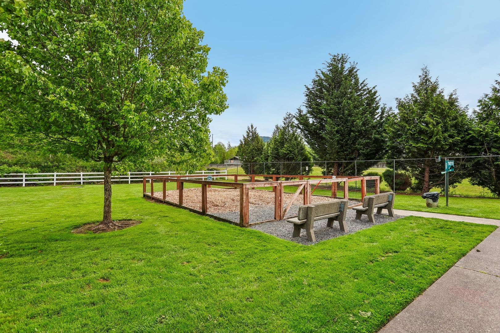 Enumclaw Apartment: 219 Semanski Street South