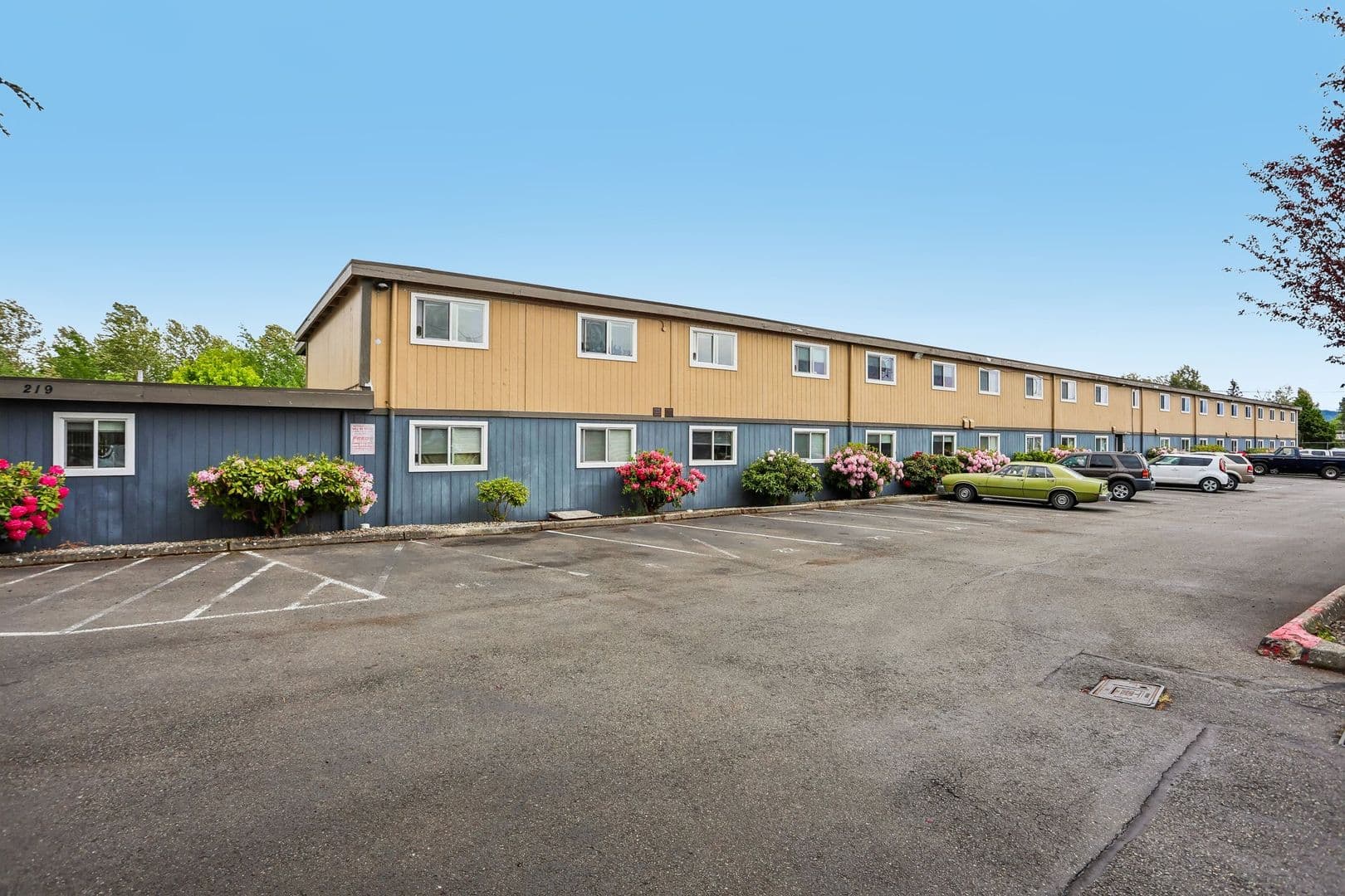 Enumclaw Apartment: 219 Semanski Street South