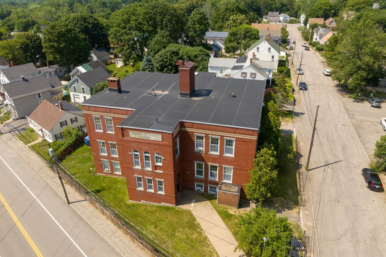Somersworth Apartment: 2 Pleasant Street