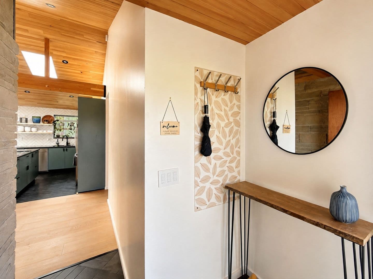 Seattle House: 9747 61st Ave S