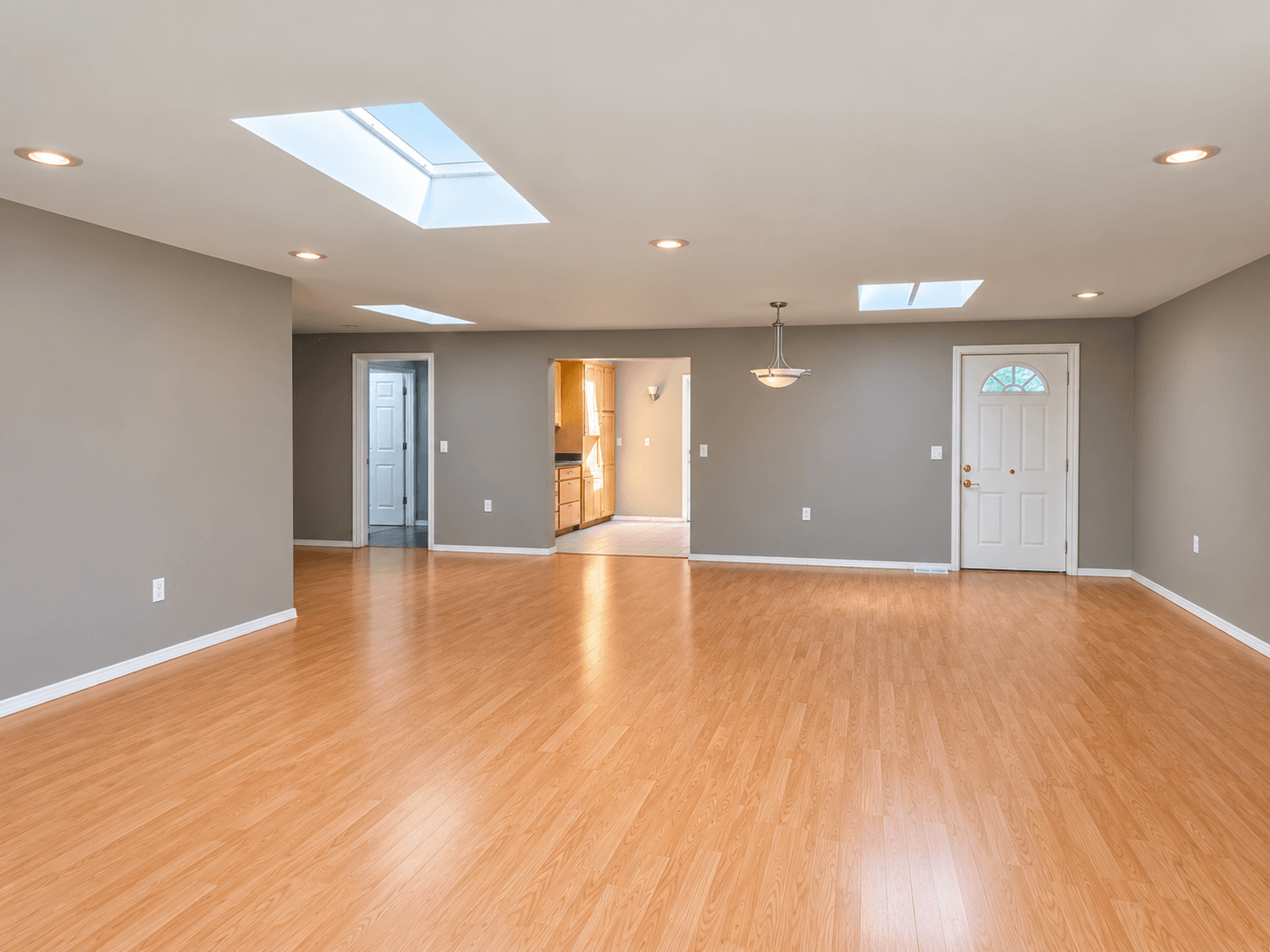 Redmond House: 17014 NE 105th