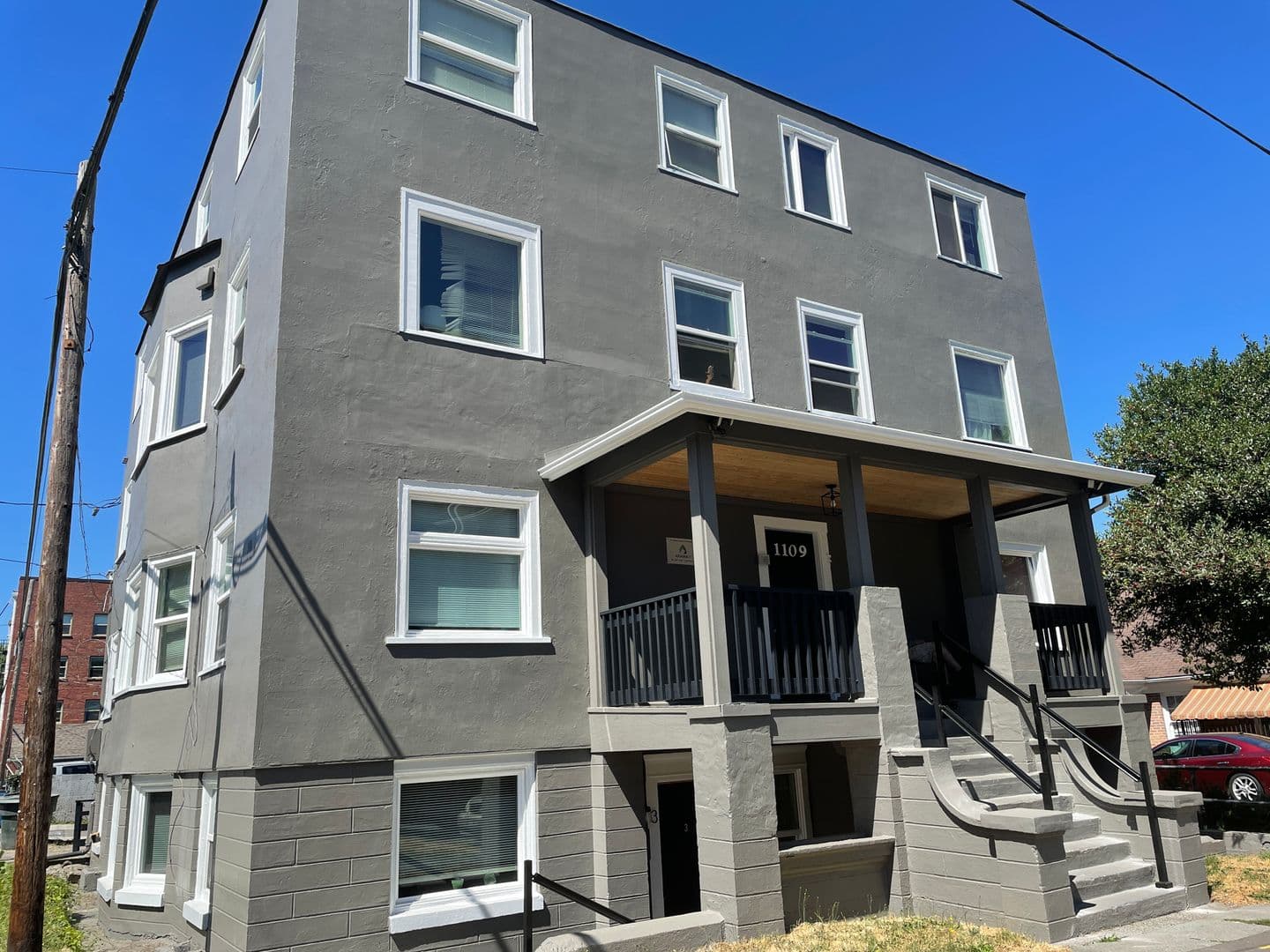 Tacoma Apartment: 1109 S 8th Street