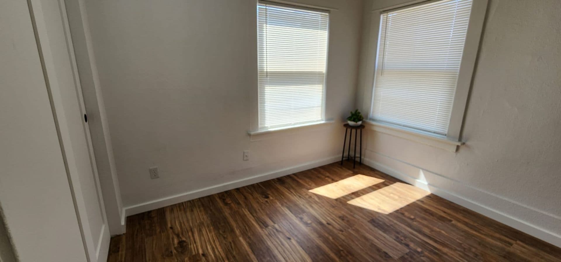 Tacoma Apartment: 1109 S 8th Street