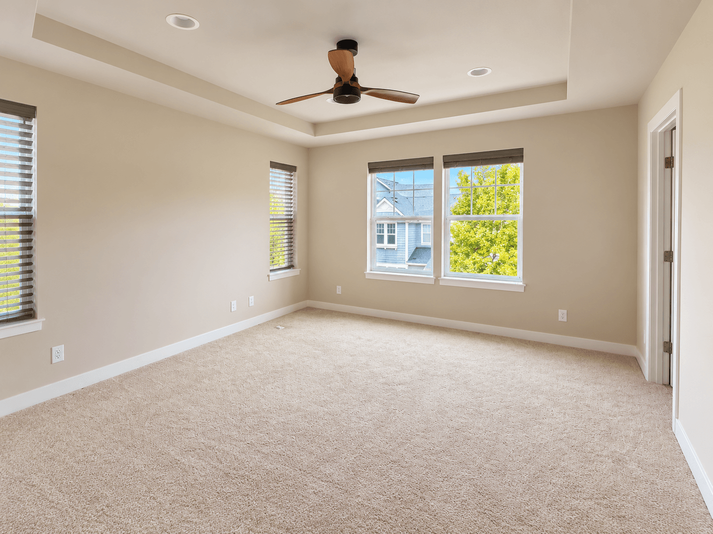 Sammamish Townhome: 23947 SE 45th Ter