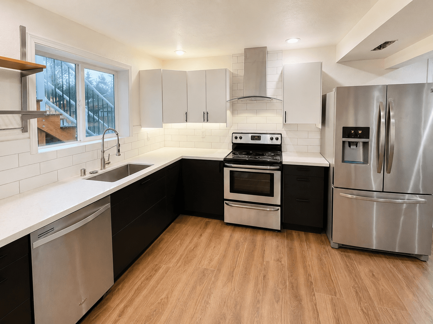 Seattle Townhome: 9640 30th Ave SW - B