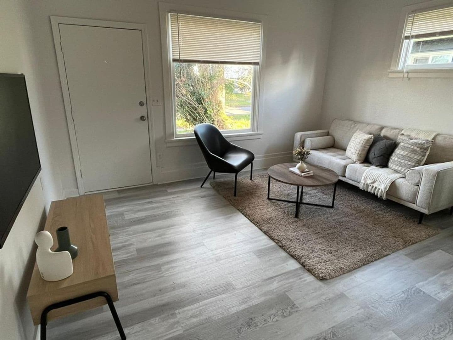 Tacoma Apartment: 1202 North 7th Street