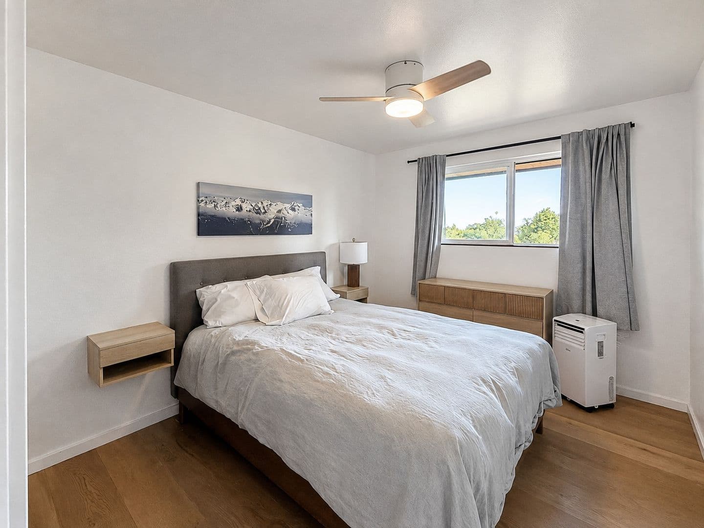 Seattle House: 9747 61st Ave S