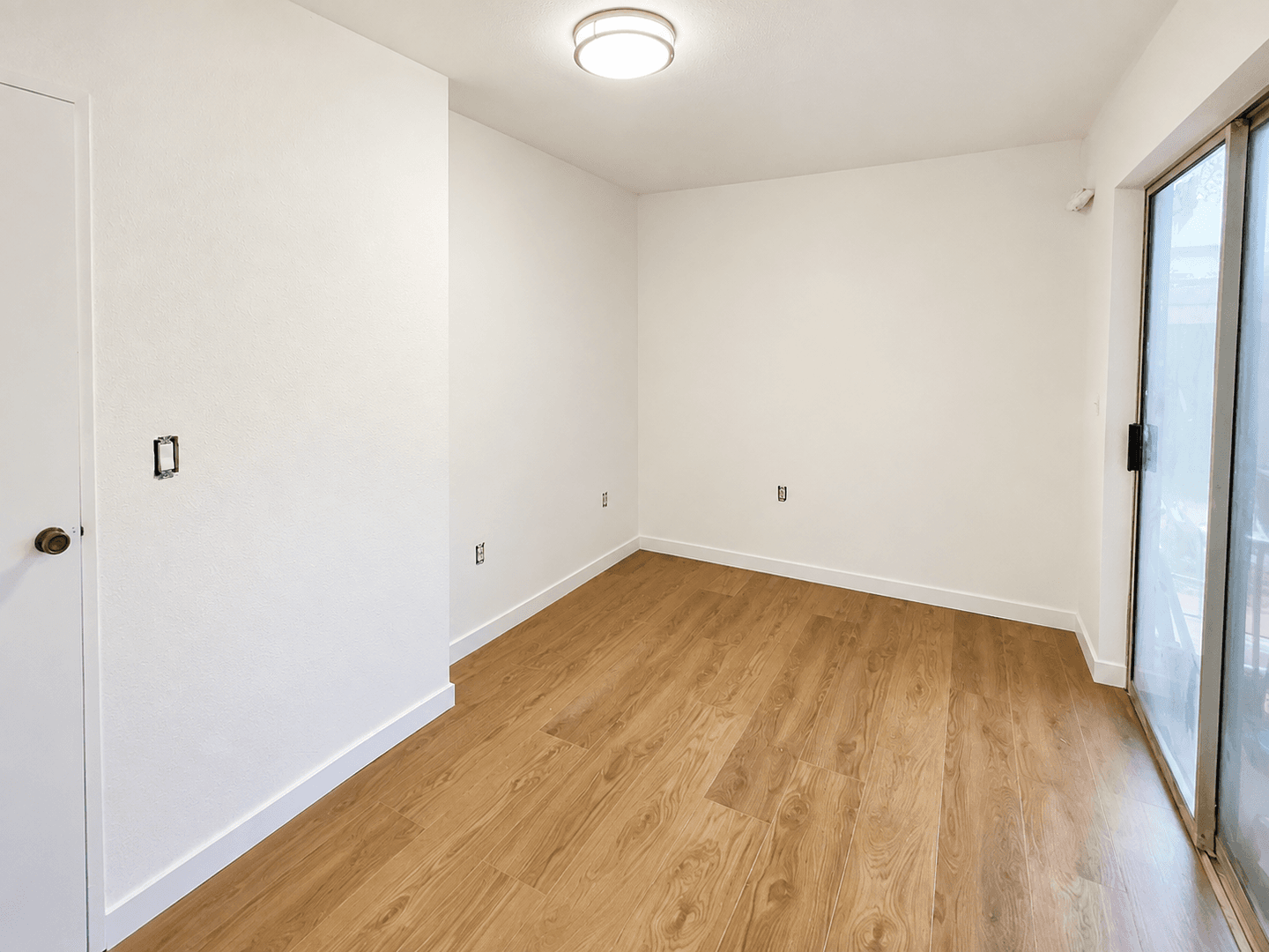 Seattle Townhome: 9640 30th Ave SW - B