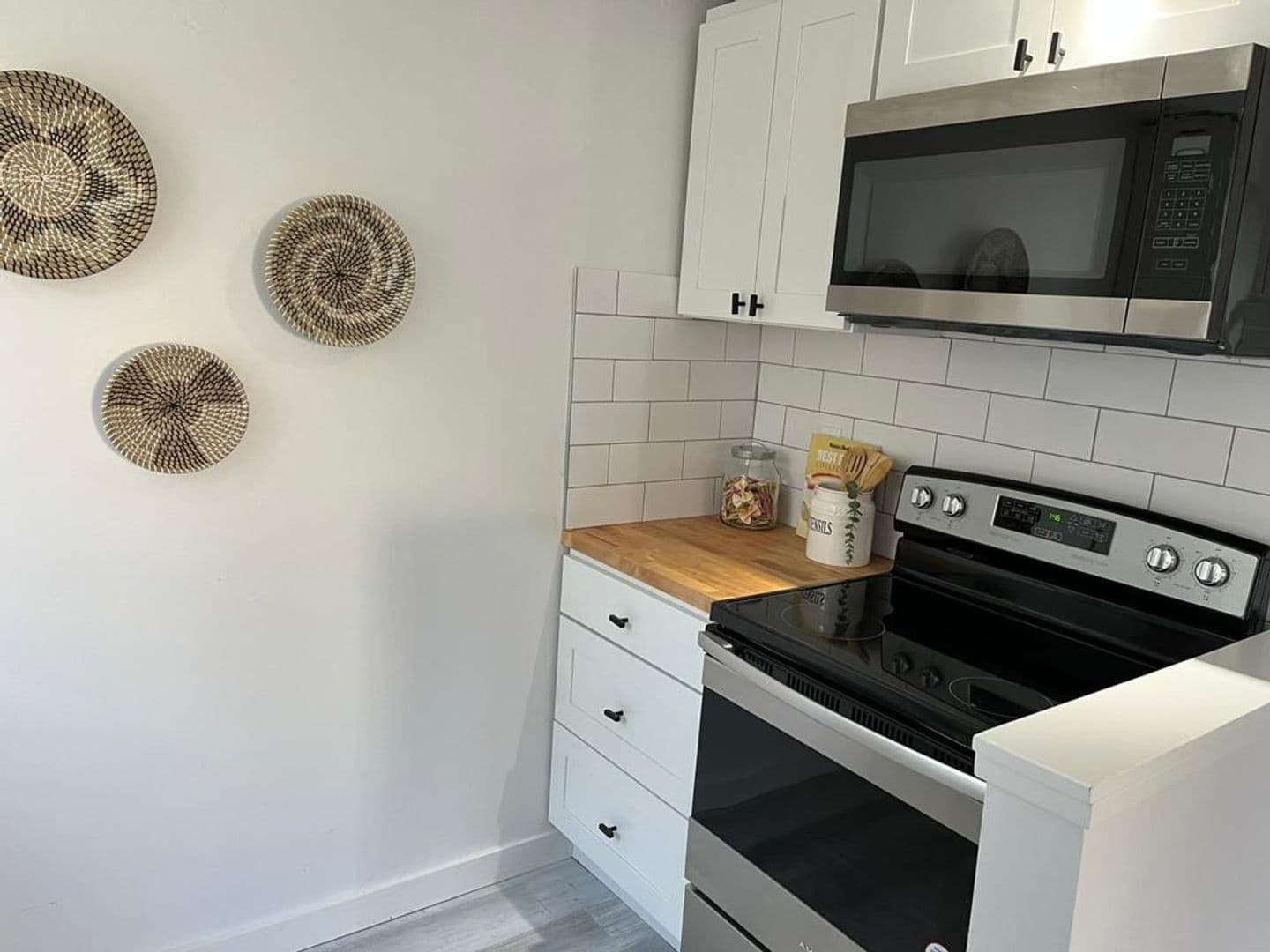 Tacoma Apartment: 1202 North 7th Street