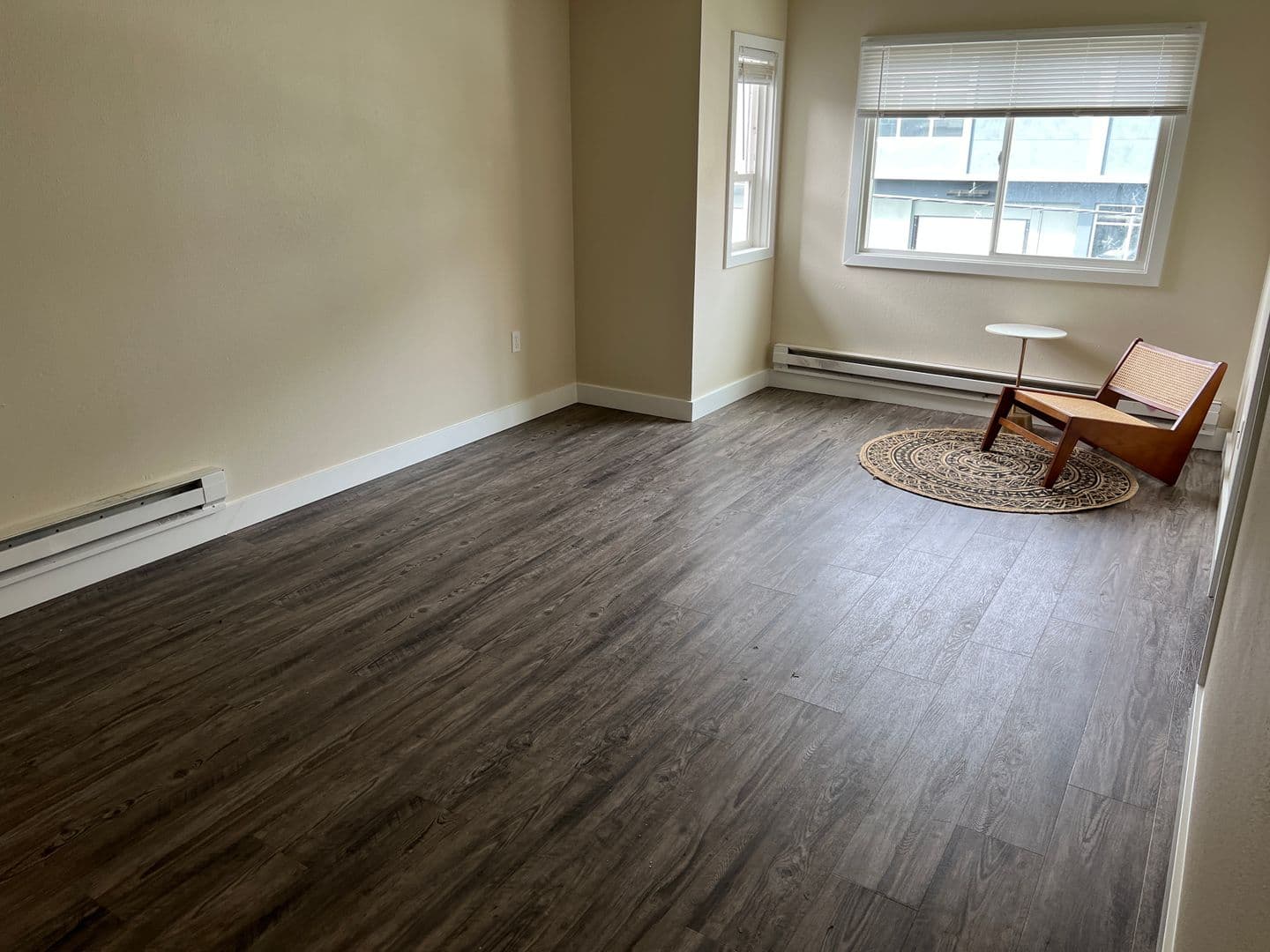 Tacoma Apartment: 1207 Altheimer Street