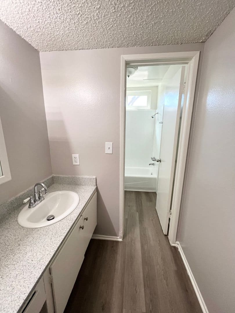 Long Beach Apartment: 3251 E. Artesia Blvd.