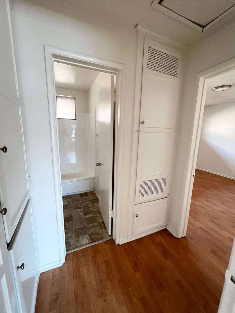Los Angeles Apartment: 12402 S. Western Ave.