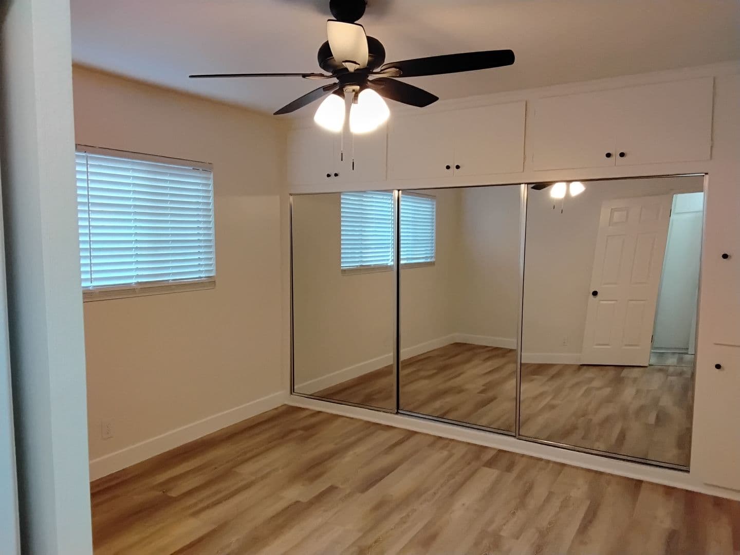 Torrance Apartment: 22307 Kent Ave