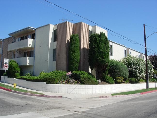 Torrance Apartment: 23820 Arlington Avenue