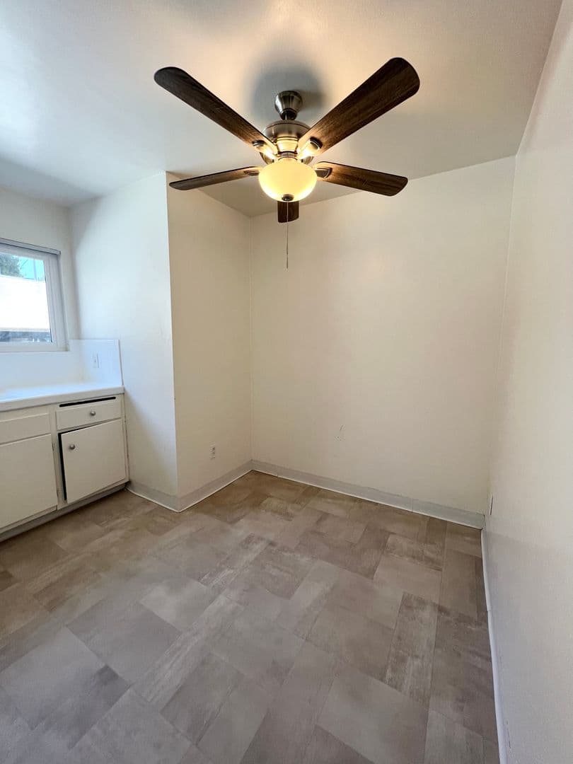 Lomita Apartment: 25843 Narbonne Ave
