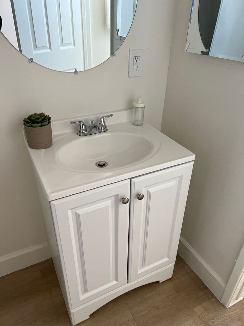 Gardena Apartment: 835 W. Rosecrans Ave