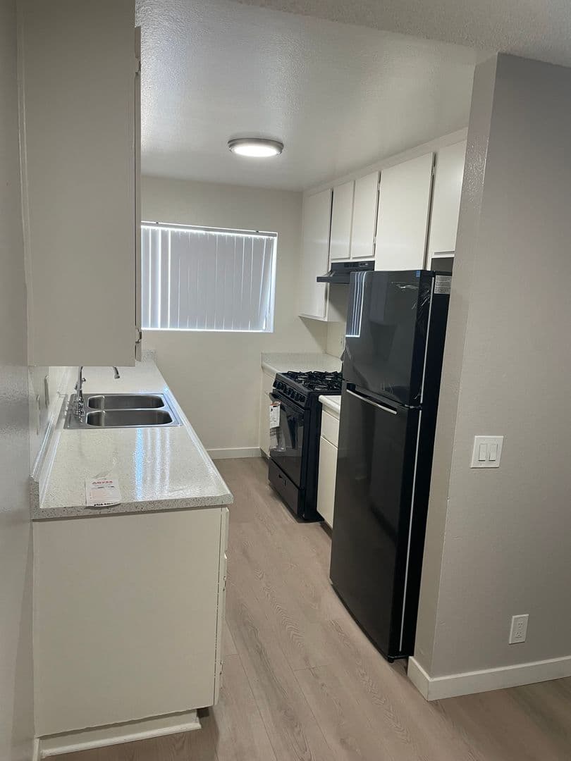 Wilmington Apartment: 606-638