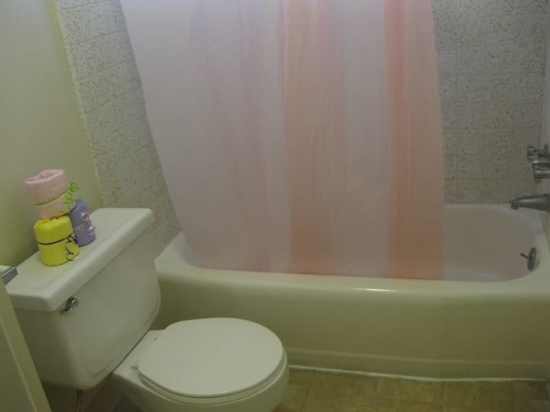 Hawthorne Apartment: 12714 Inglewood Ave.