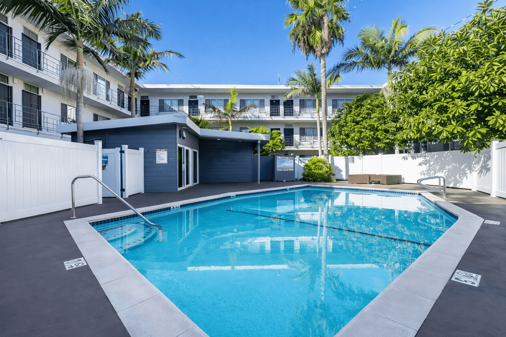 Gardena Apartment: 835 W. Rosecrans Ave