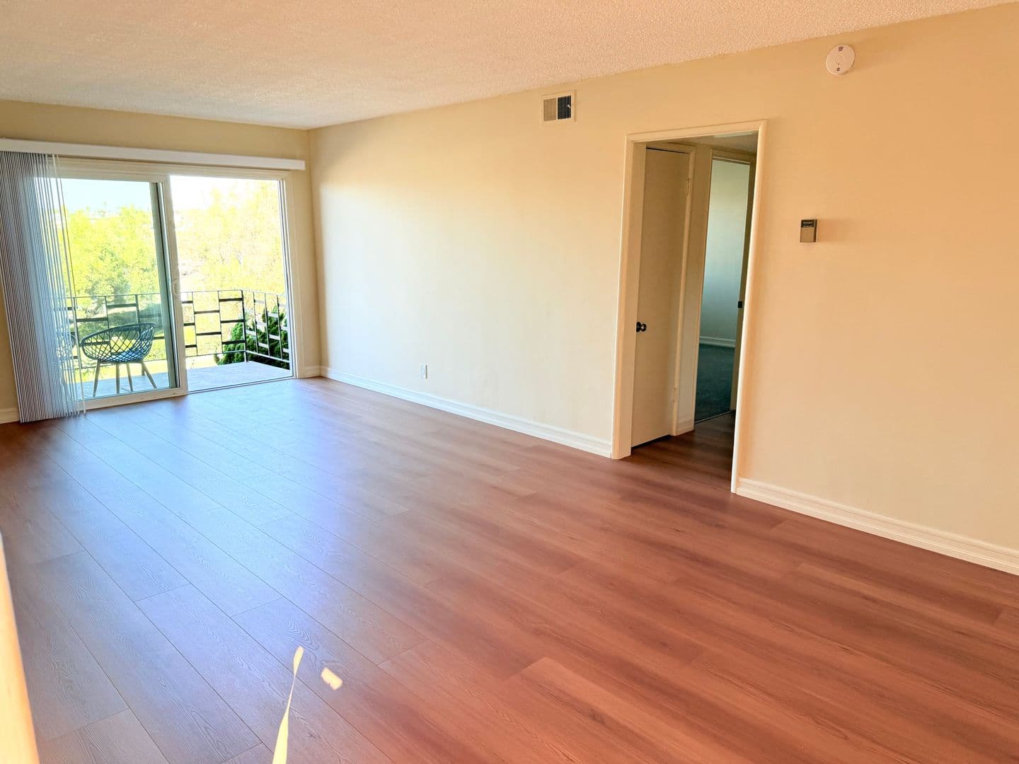 Redondo Beach Apartment: 300 Palos Verdes Boulevard