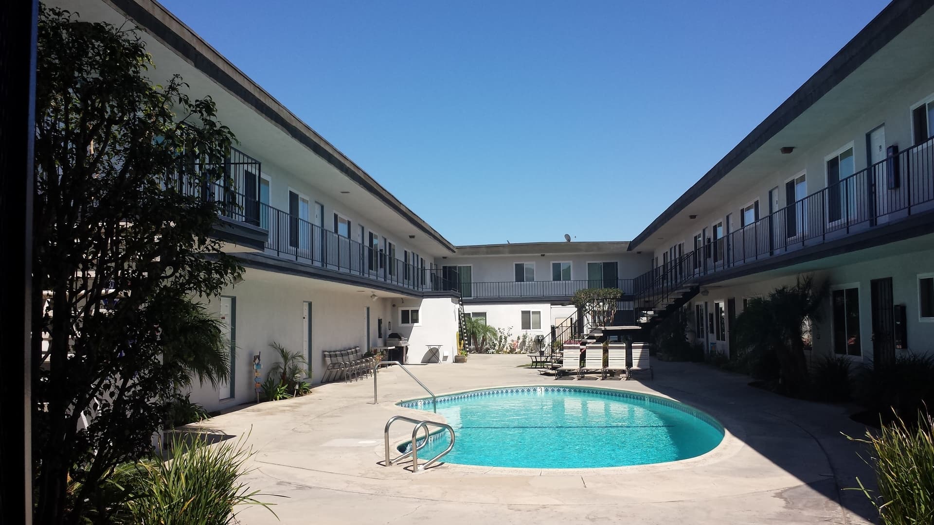 Torrance Apartment: 20336 Anza Ave