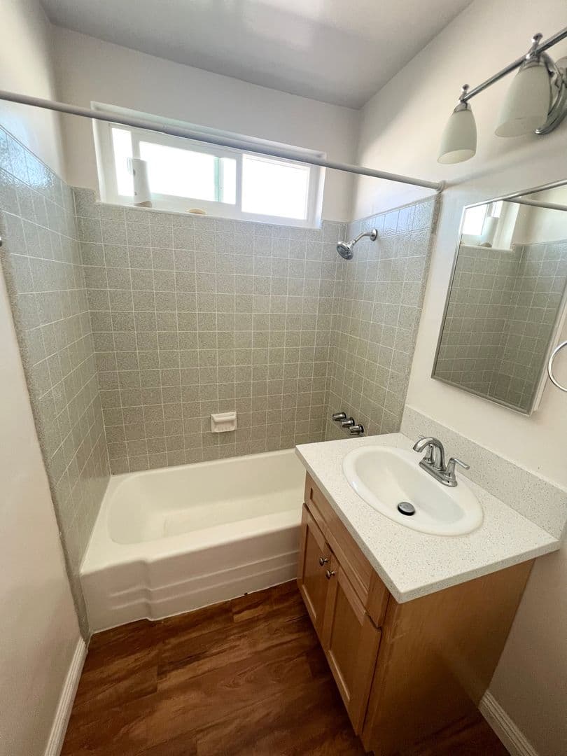 Torrance Apartment: 20346 Anza Ave