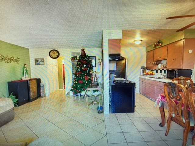 Long Beach Apartment: 1153-1161 Magnolia Avenue