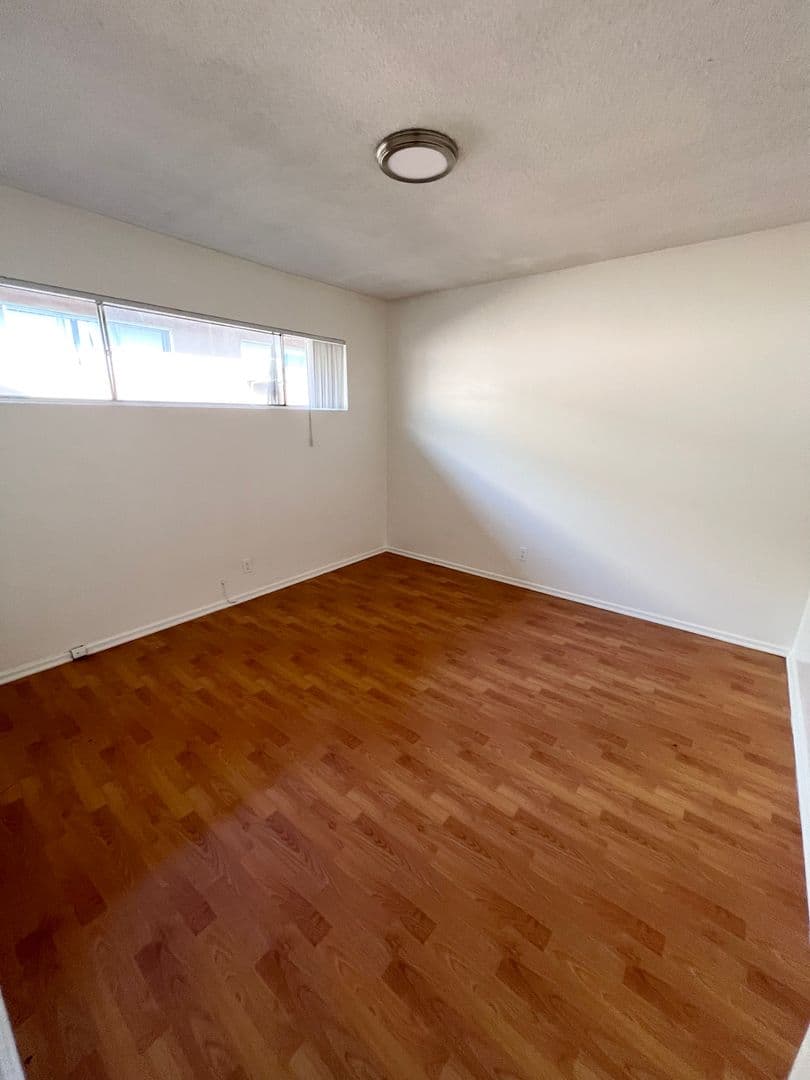 Los Angeles Apartment: 12402 S. Western Ave.