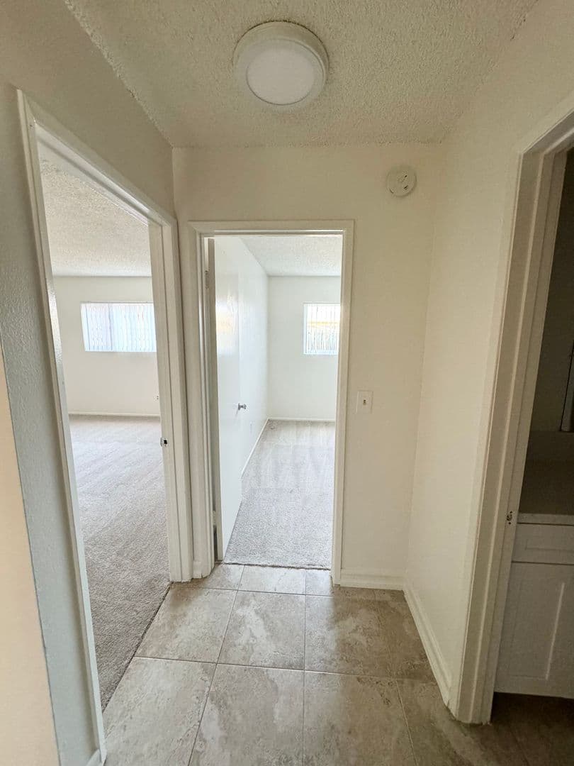 Torrance Apartment: 23015 Madison St