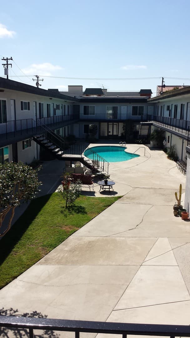 Torrance Apartment: 20336 Anza Ave