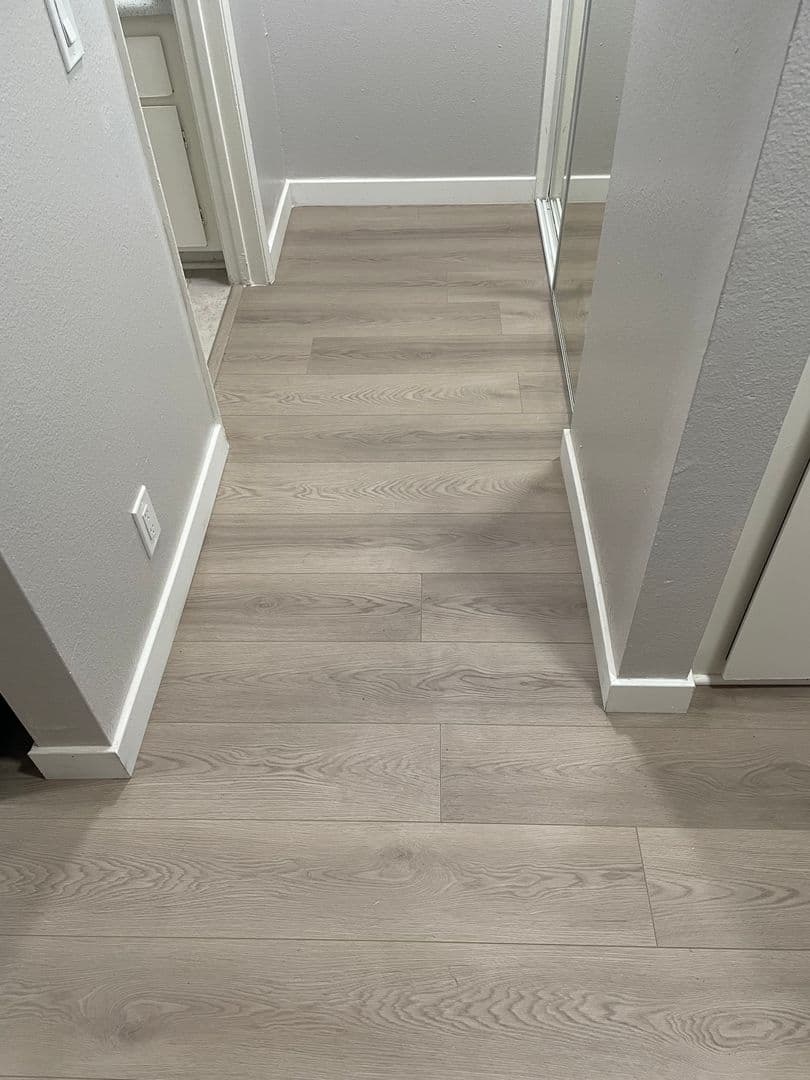 Wilmington Apartment: 606-638