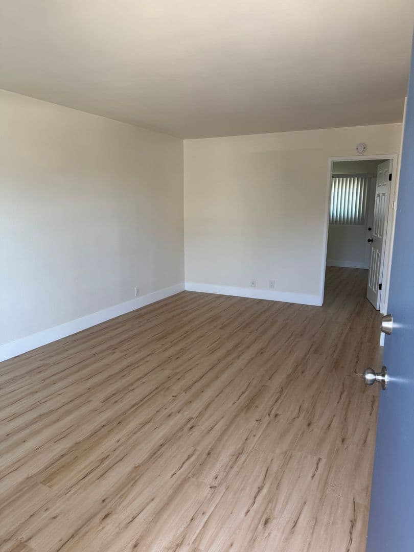 Torrance Apartment: 3528 - 3530 Emerald Street