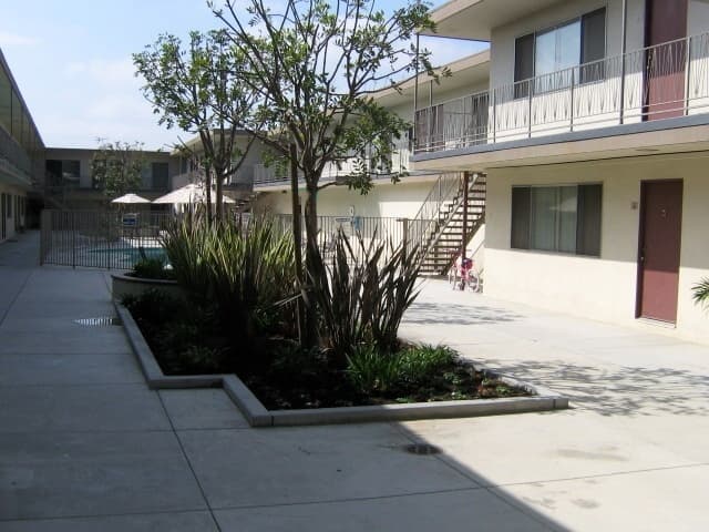Torrance Apartment: 3344-3408 Redondo Beach Blvd.