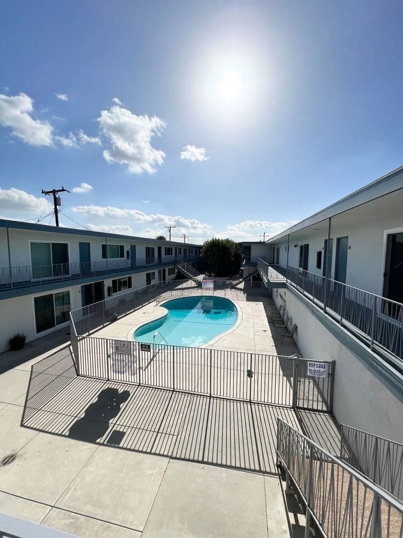 Torrance Apartment: 3344-3408 Redondo Beach Blvd.