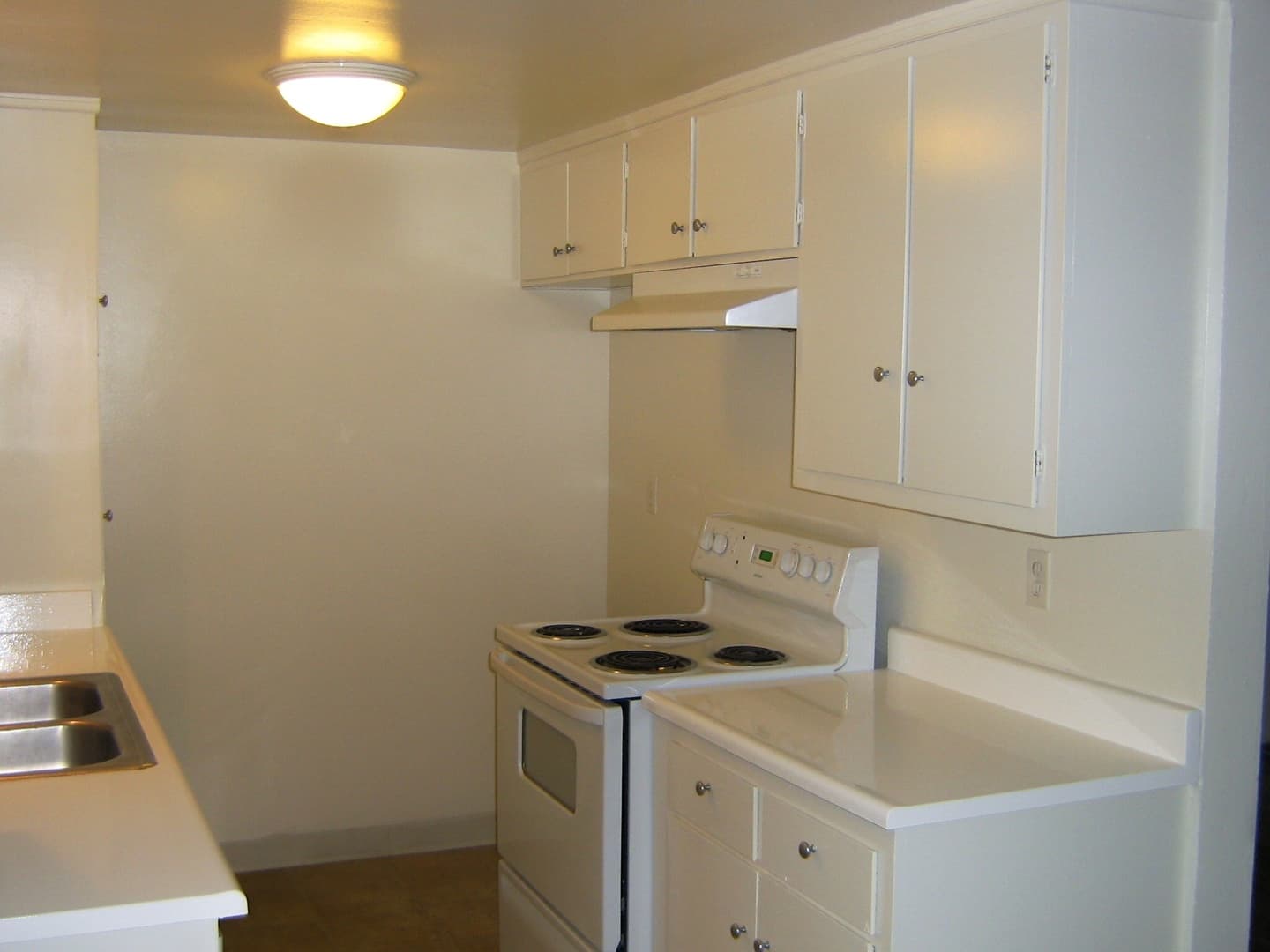 Torrance Apartment: 3344-3408 Redondo Beach Blvd.