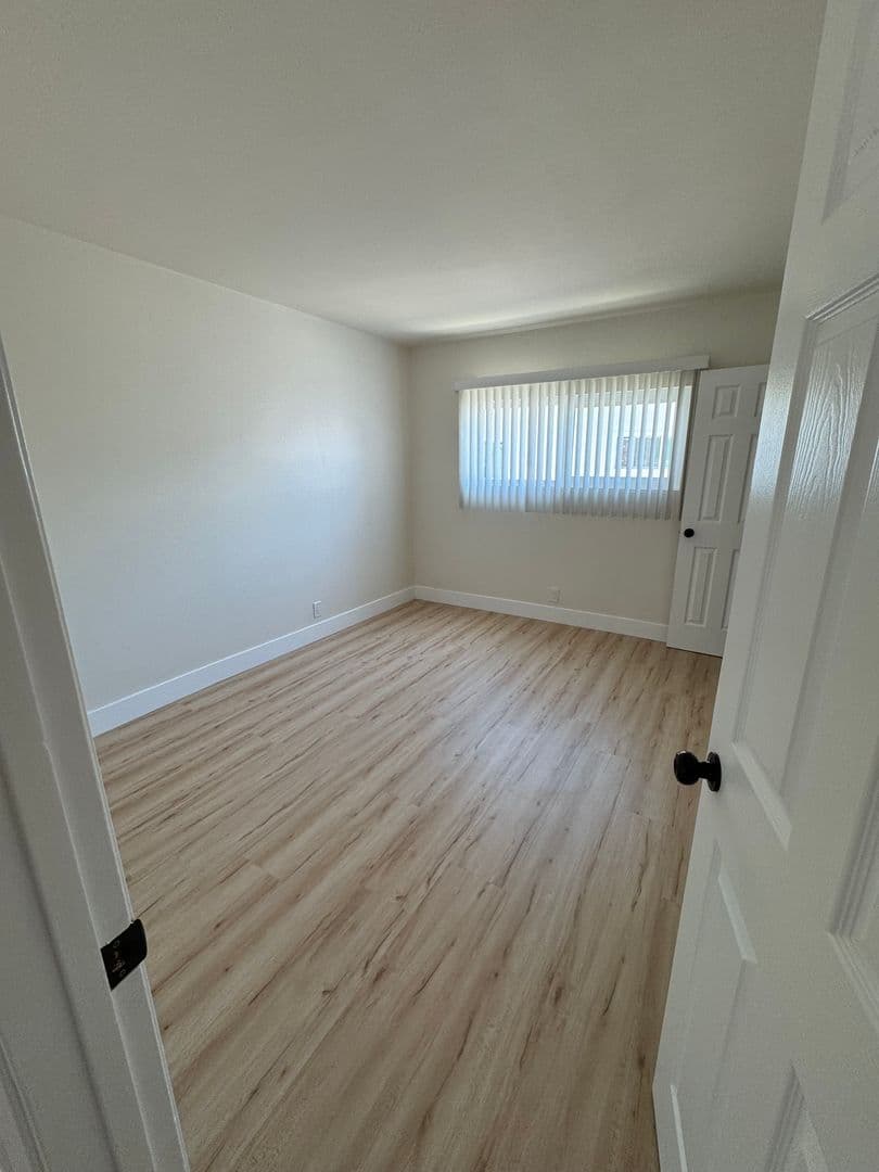 Torrance Apartment: 3528 - 3530 Emerald Street