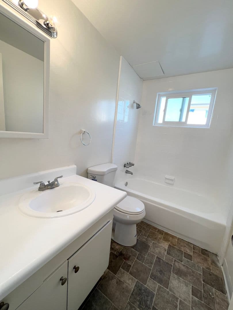 Torrance Apartment: 3344-3408 Redondo Beach Blvd.