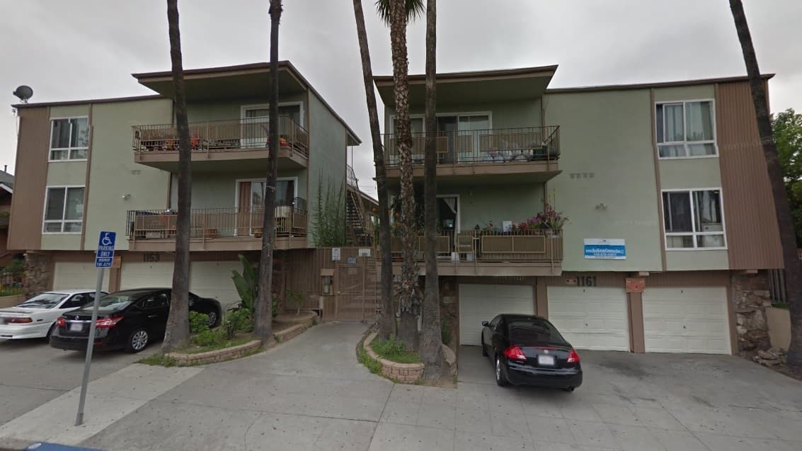 Long Beach Apartment: 1153-1161 Magnolia Avenue